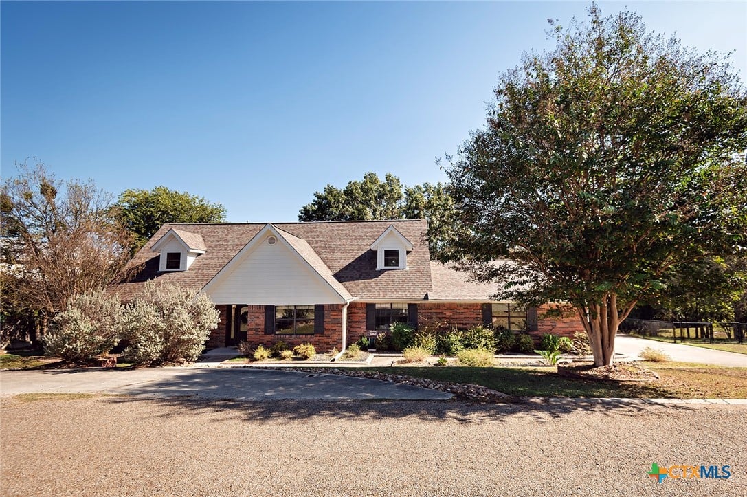1104 Southridge