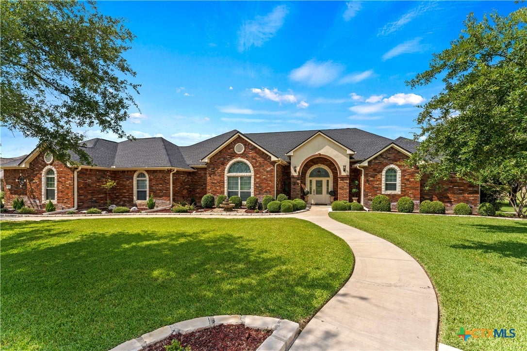 2747 Hester Way
