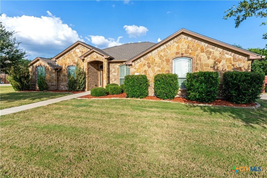 This beautiful Carothers-built home offers 4 spacious bedrooms, 2 full bathrooms, and a formal dining or office—perfect for working from home or creating a quiet retreat